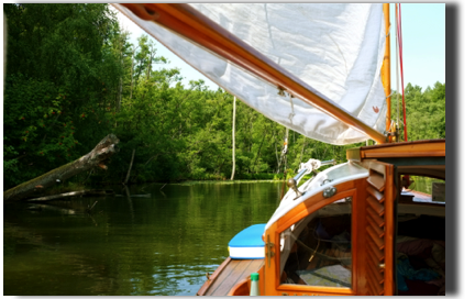 Segeln auf dem Fluss Dollbek 1